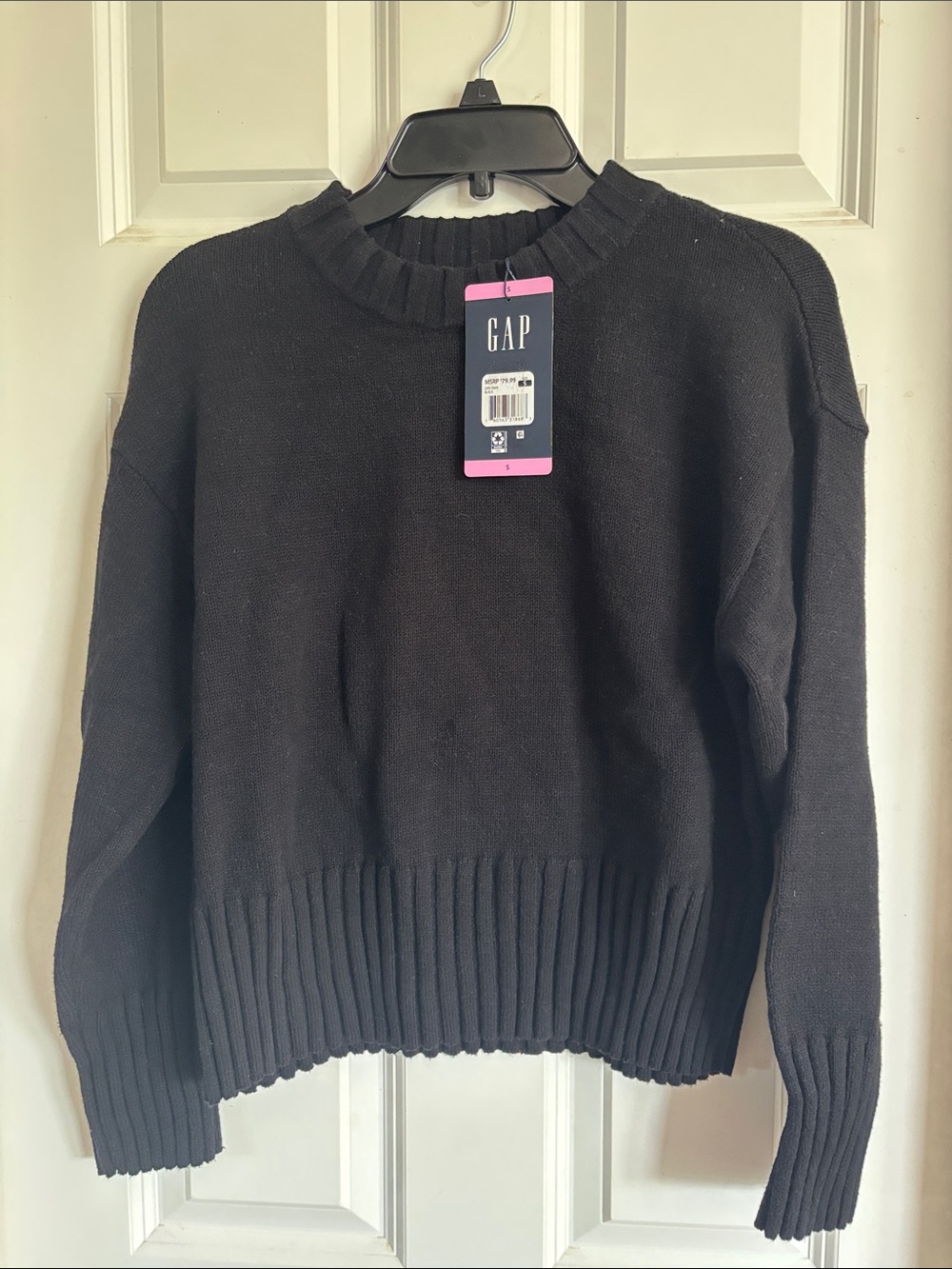 GAP Black Crewneck Ribbed Hem Sweater